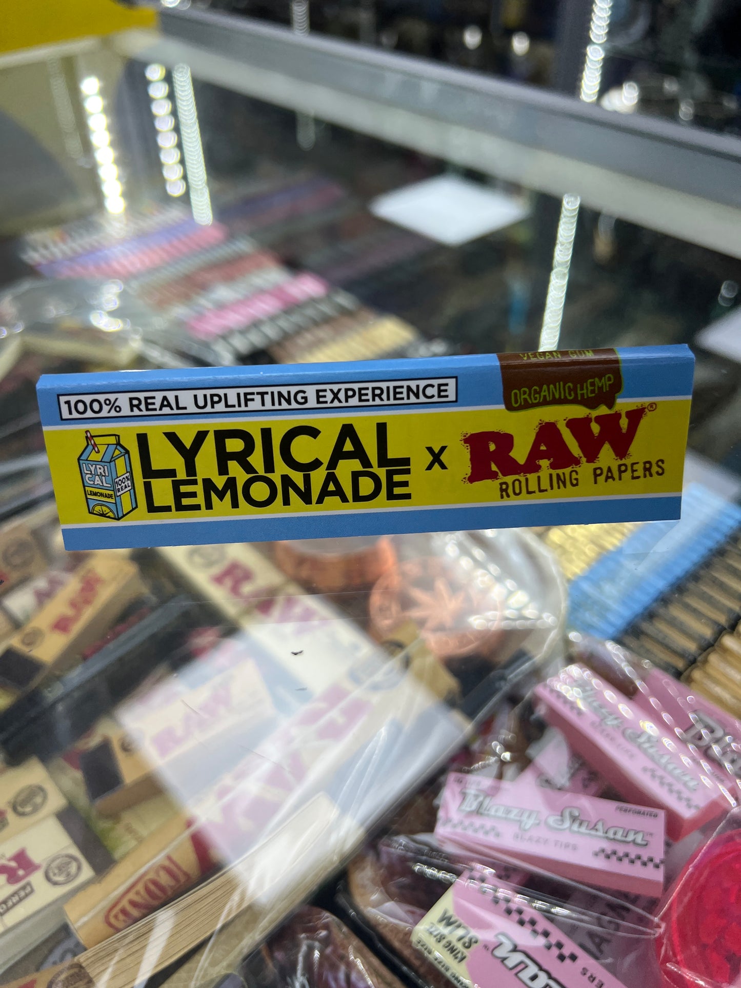 RAW Lyrical Lemonade Kingsize Wide Papers