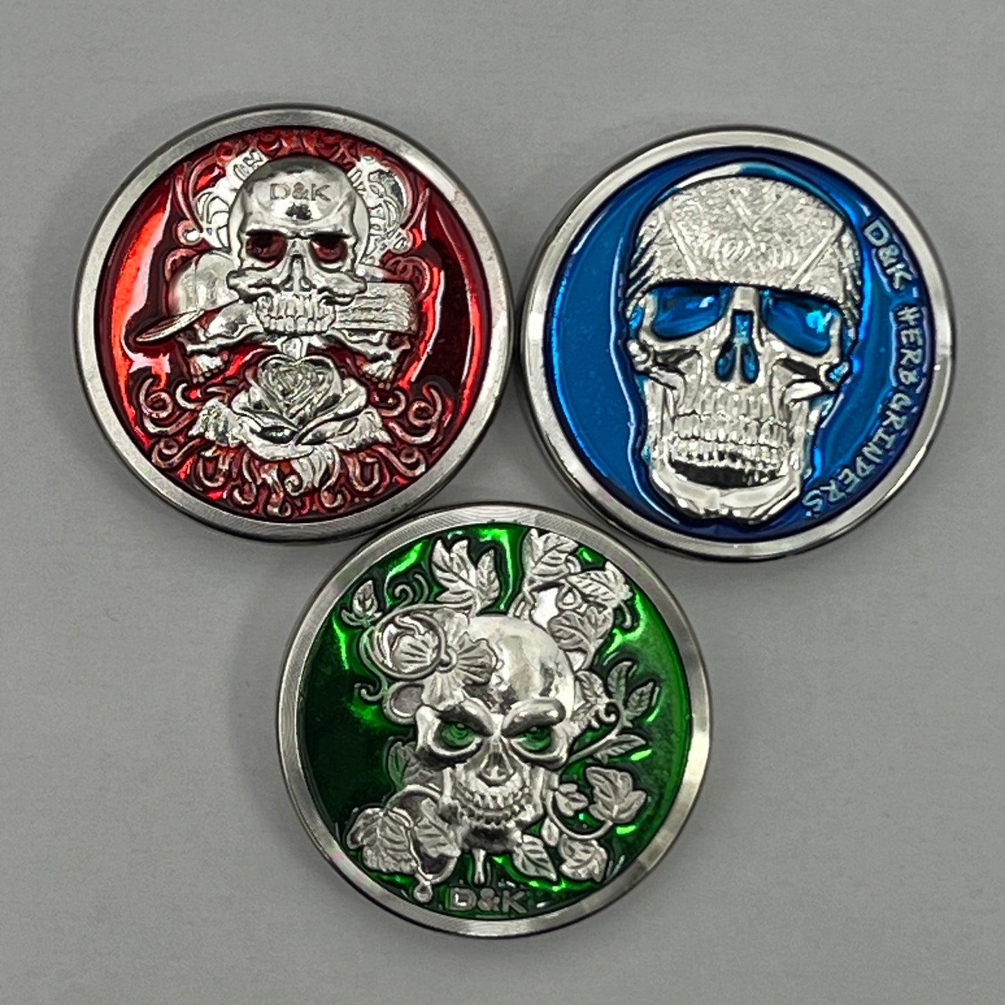 Metal Skull Grinders 4 Tier Medium (3 Designs)