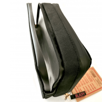 RAW BLACK WEEKENDER SMELL PROOF SMOKERS POUCH - munchterm